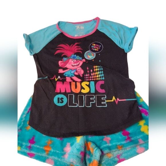 Trolls World Tour Summer Shorts Pajamas sz 8 - Picture 1 of 7